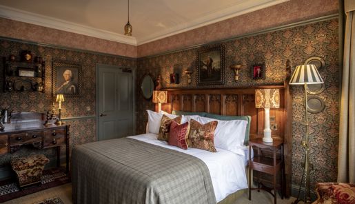 The Jacobite Risings Bedroom, Scottish Highlands