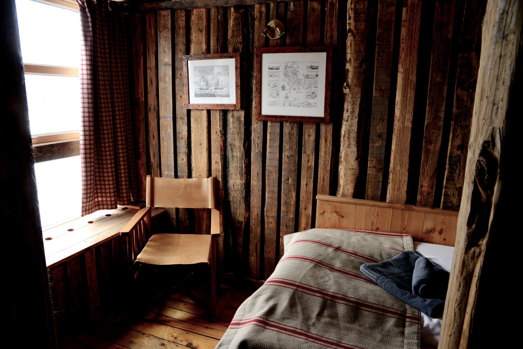 A single bedroom at Basecamp Hotel in Longyearbyen