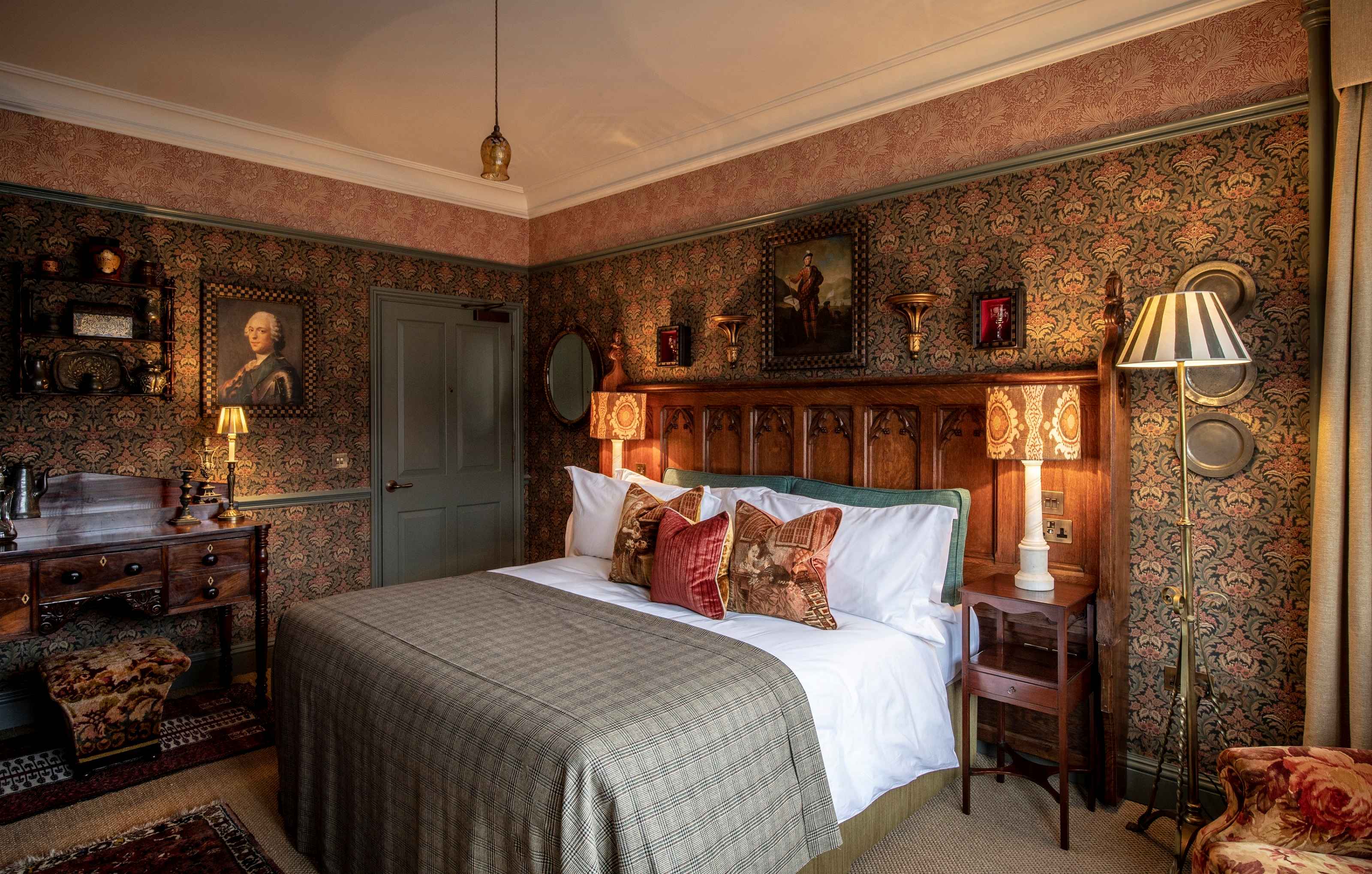 The Jacobite Risings Bedroom, Scottish Highlands
